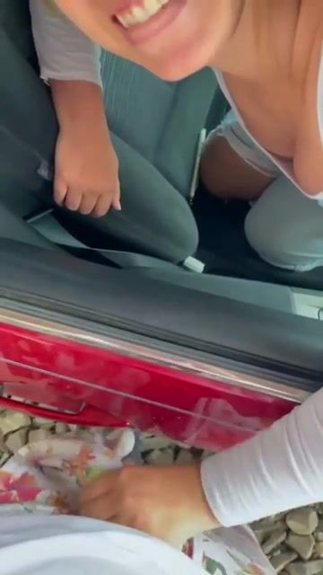 You ever just look at someone and go “I bet they have a huge load for me” ????