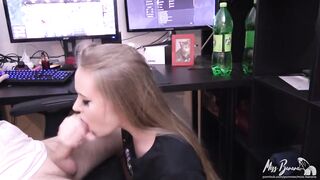 Blowjob Skill: Finishing Her Boyfriend Before He Games #2
