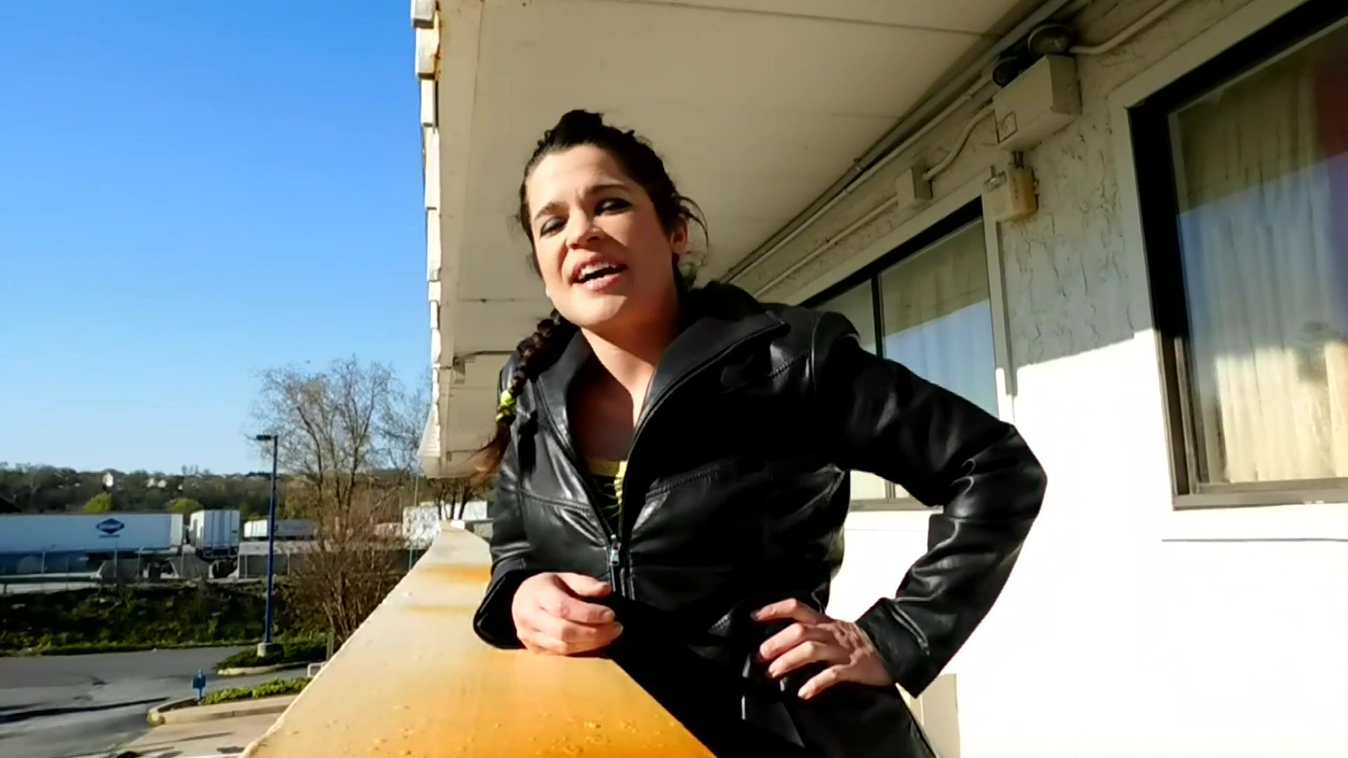 Amateur American Curvy Deepthroat Eye Contact