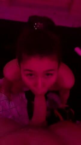 Sloppy deepthroat blowjob