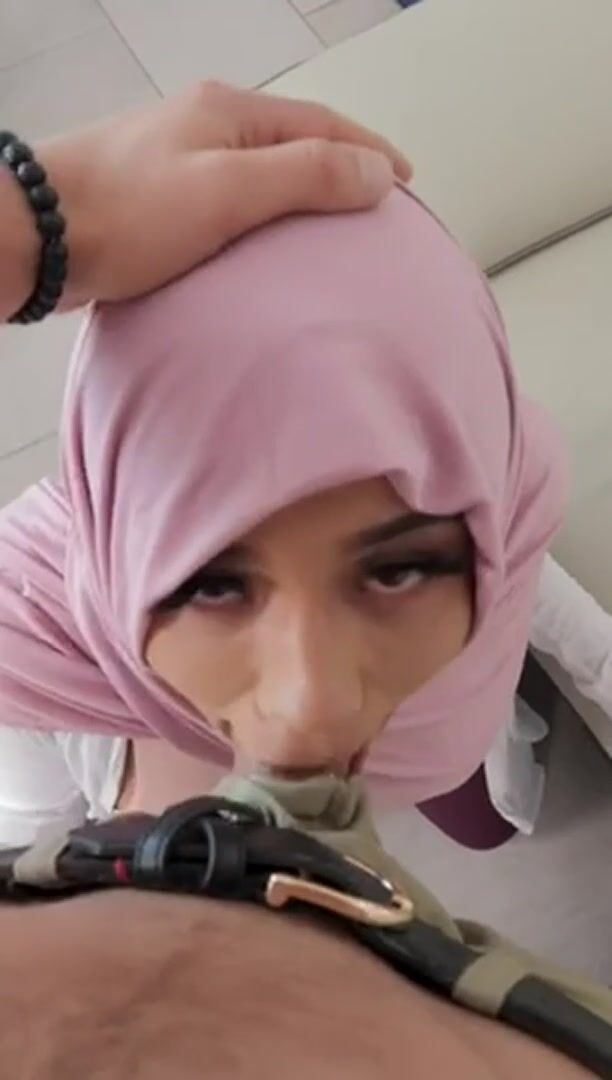 Sloppy hijab blowjob