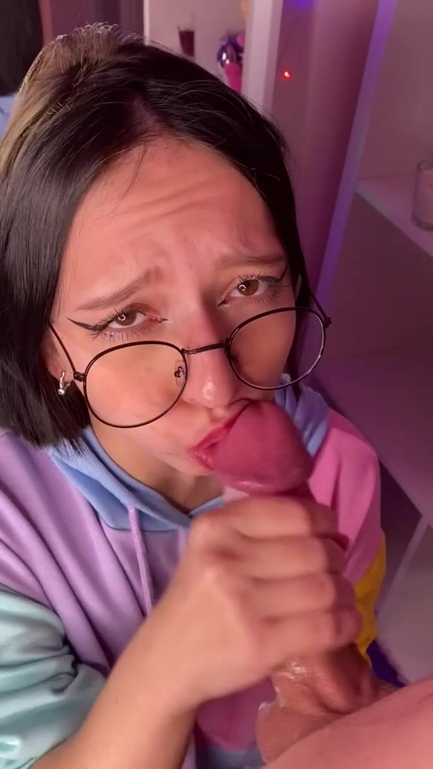 Cum on my glasses