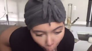 Aaliyah Hadid the throat goat ????????