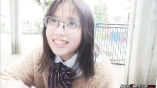 BlowJob: Amateur Japanese Girl With Glasses Giving A Blowjob Outdoors At A Park #1