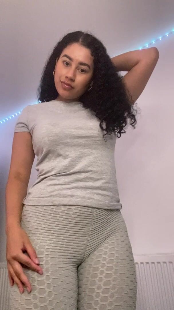 I wanna let one lucky older guy cum on my ass multiple times